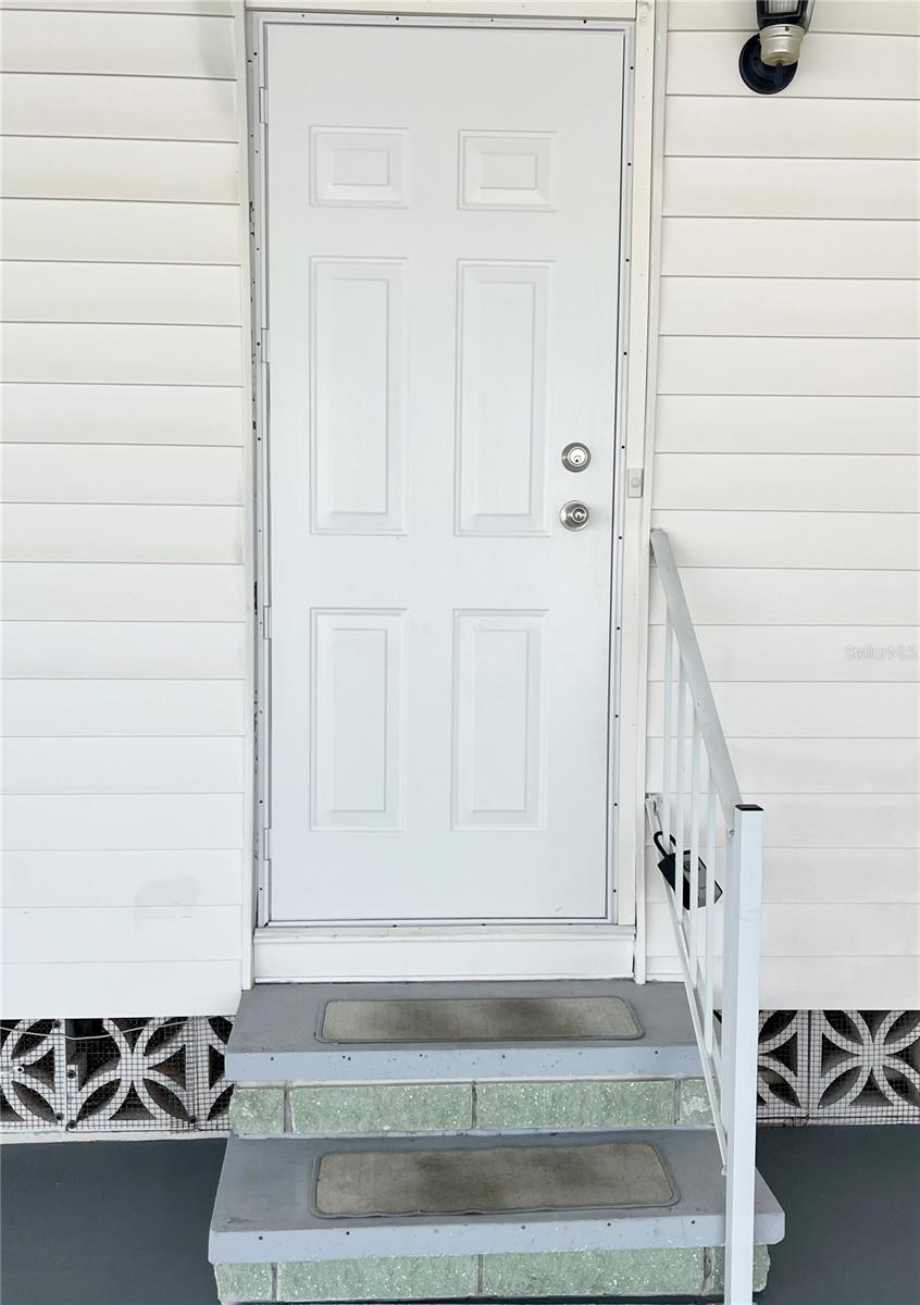 OAKWOOD MANOR - Residential