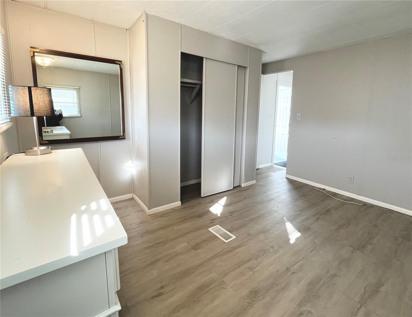 OAKWOOD MANOR - Residential