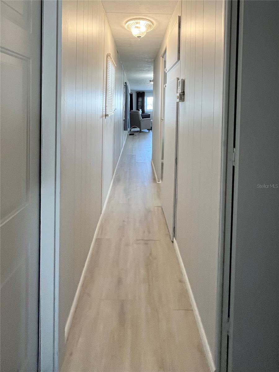 OAKWOOD MANOR - Residential