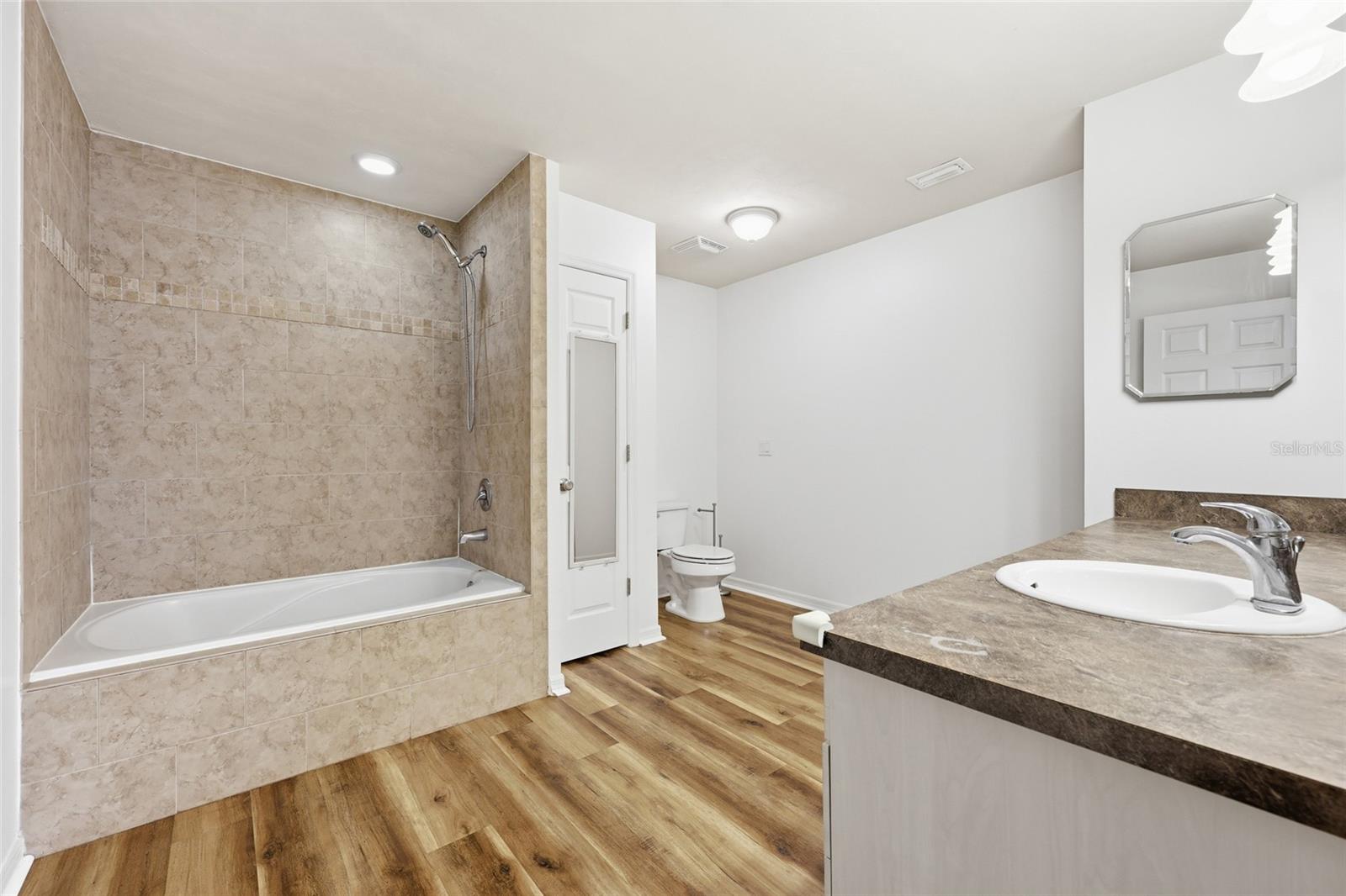 ST ALBANS WOOD - Residential