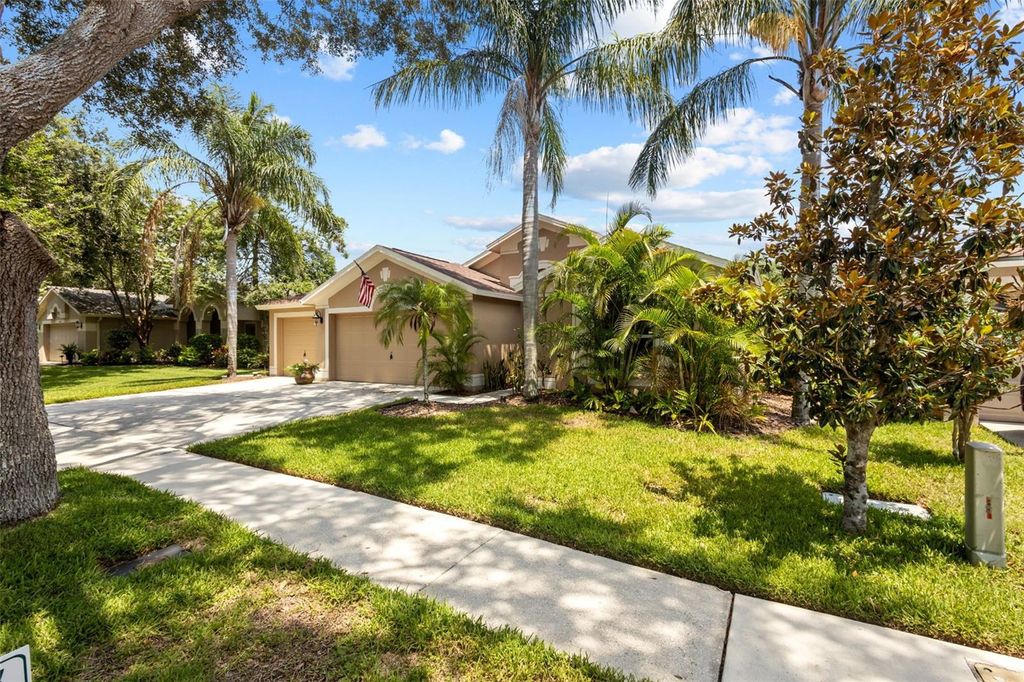 Photo of 2511 Groveway Drive, Valrico, FL 33596 (MLS # TB8399798)