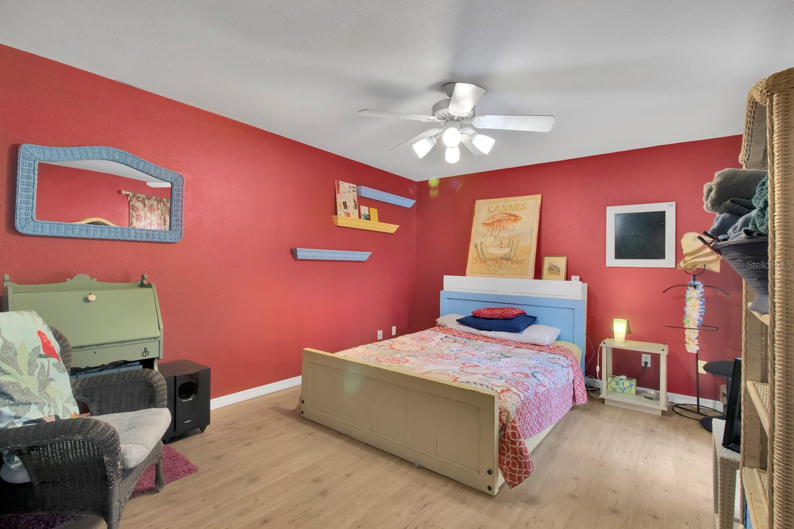 SWEETWATER OAKS - Residential