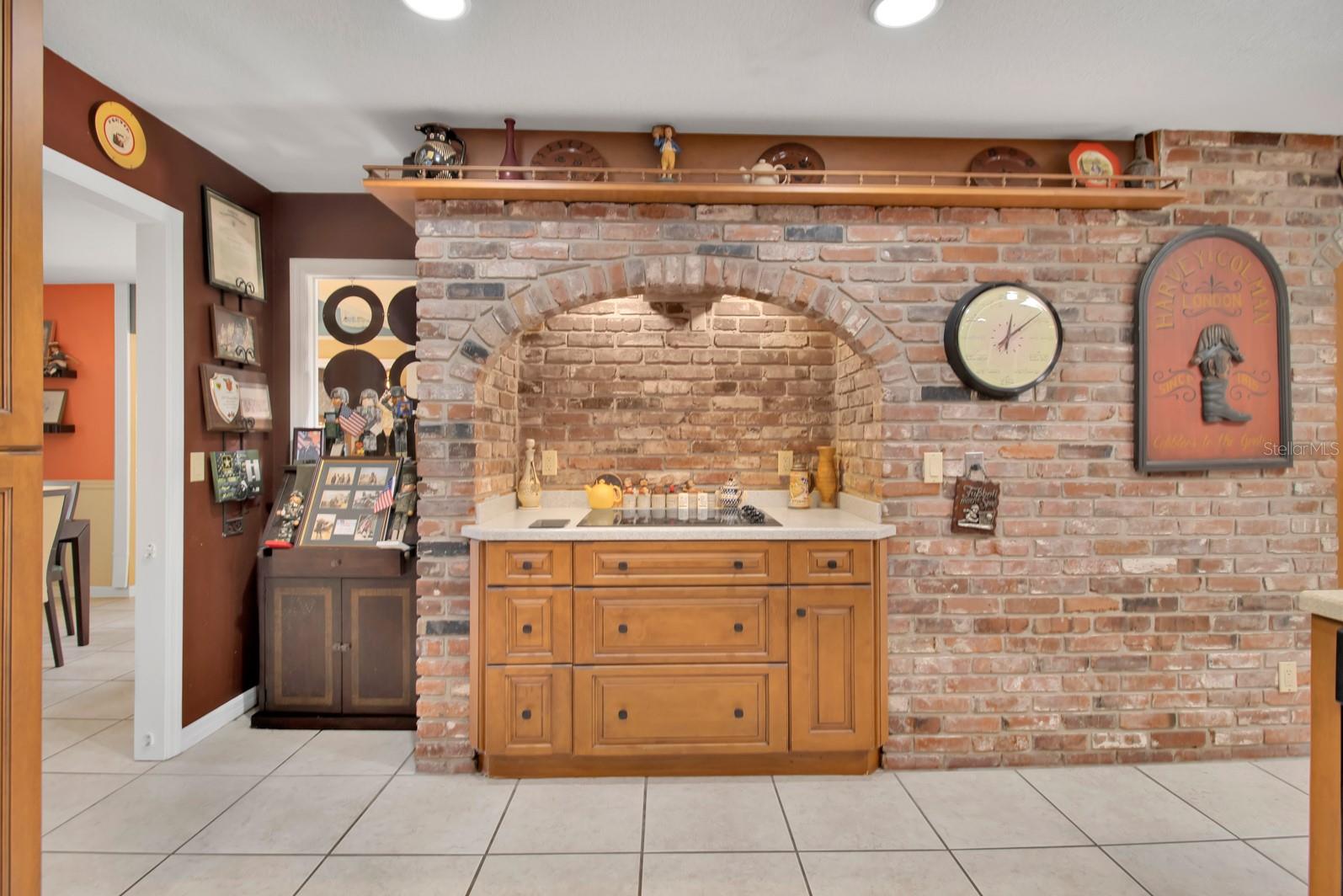 SWEETWATER OAKS - Residential