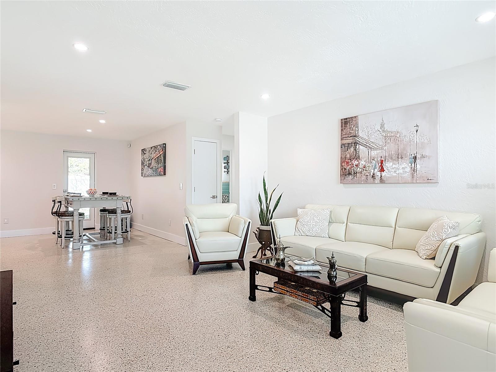 CONDICT WALKER GRANT - Residential