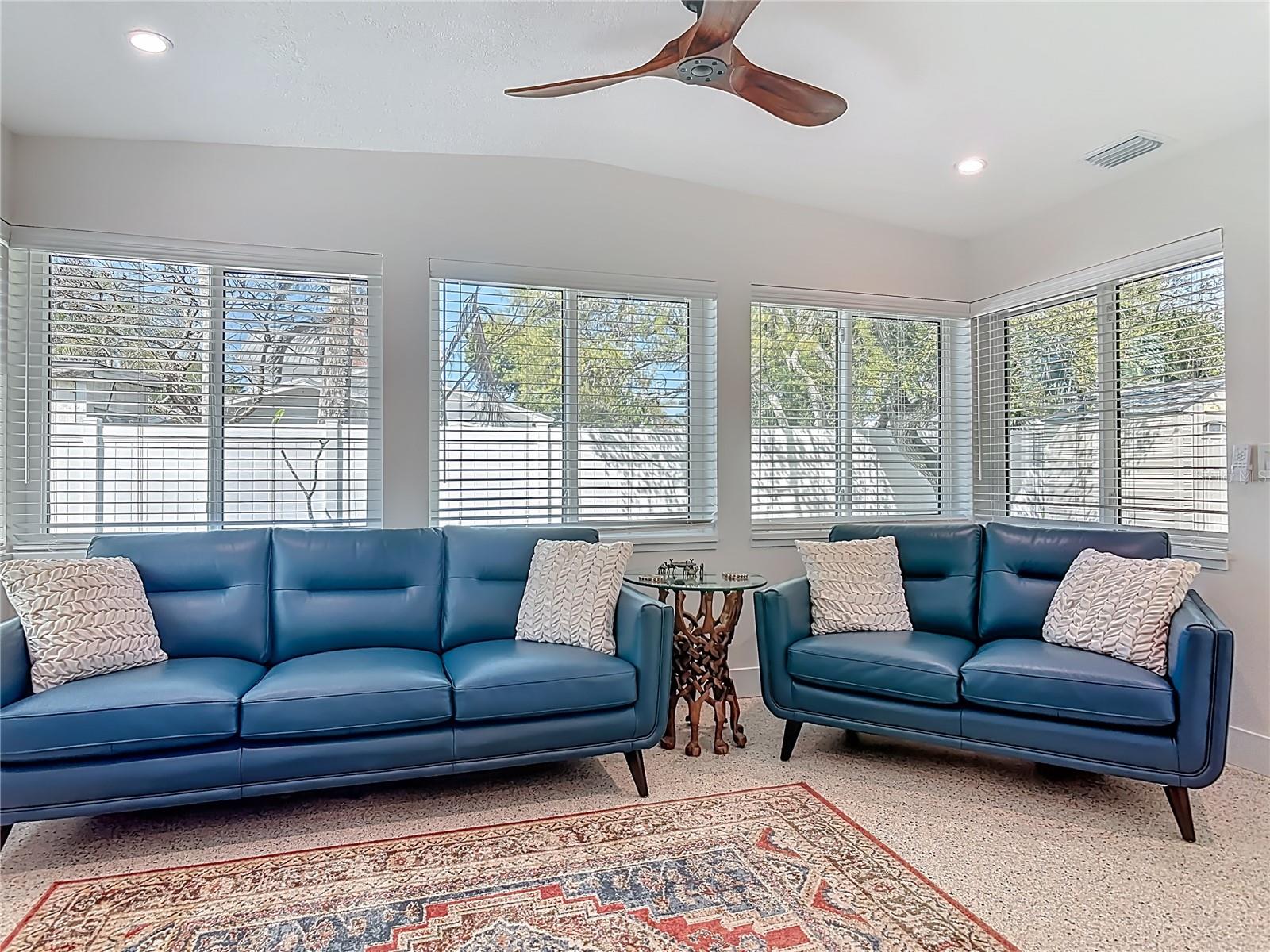 CONDICT WALKER GRANT - Residential