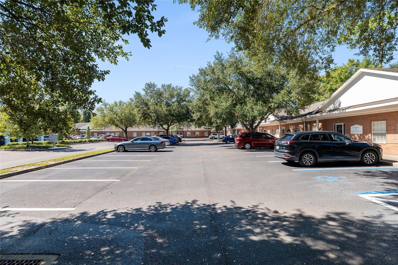 METRO 39 OFFICE PARK CONDO BLDG 2 - Commercial Lease