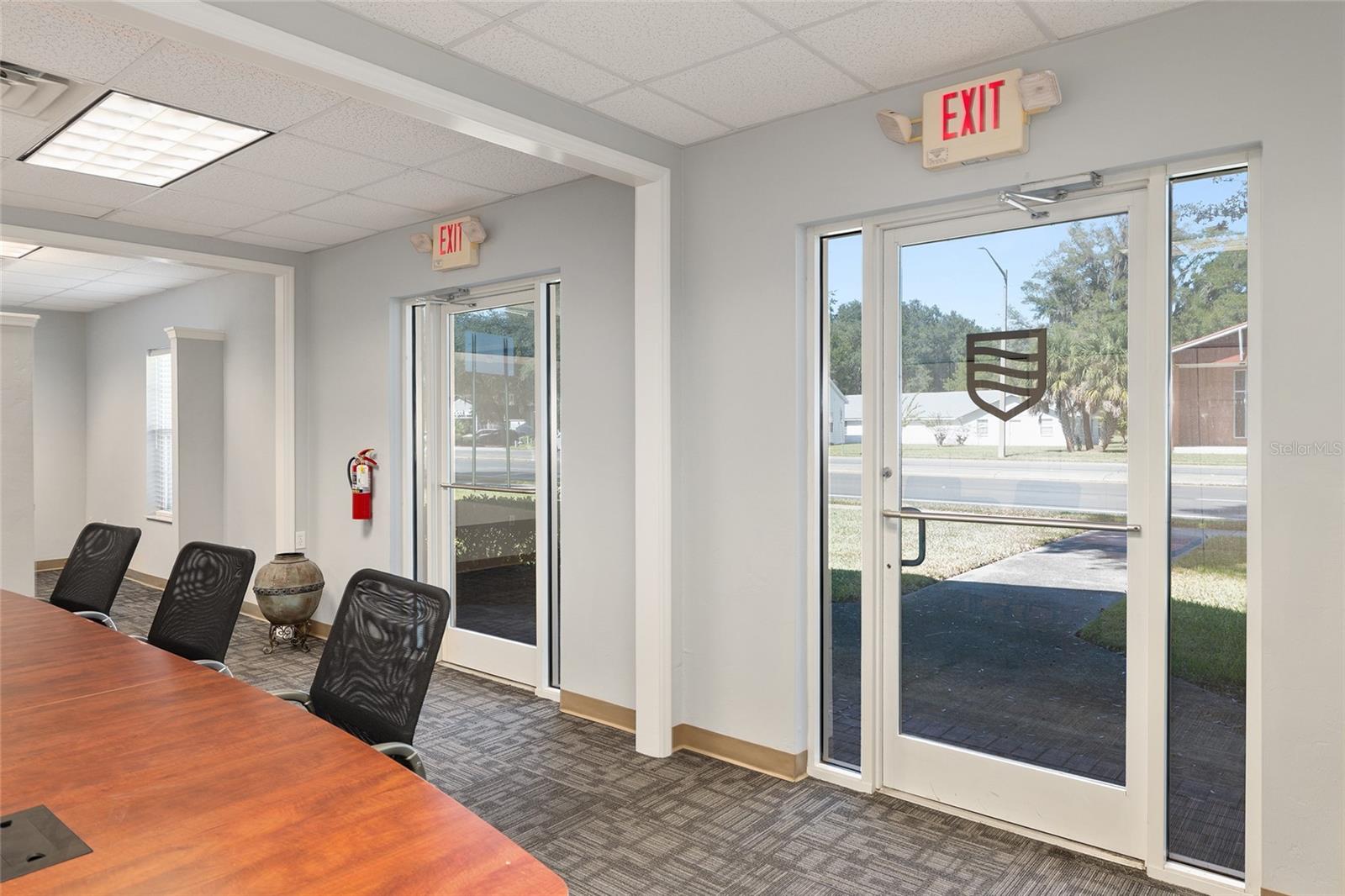 METRO 39 OFFICE PARK CONDO BLDG 2 - Commercial Lease