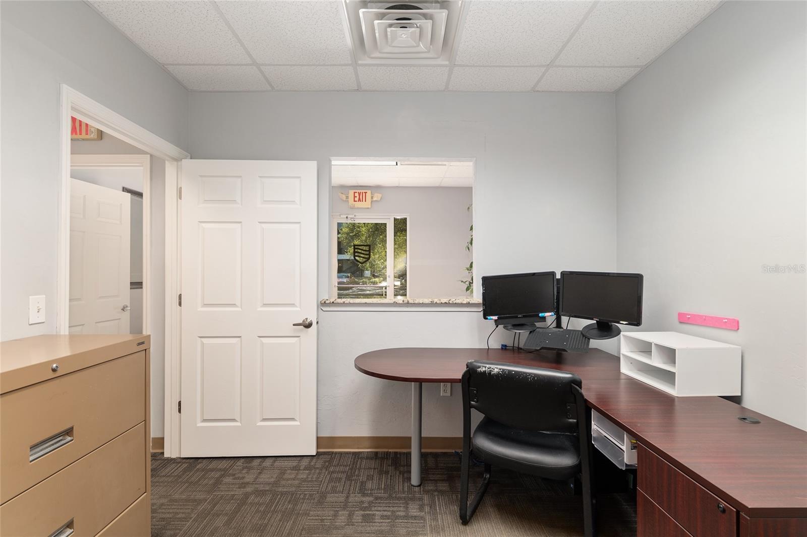 METRO 39 OFFICE PARK CONDO BLDG 2 - Commercial Lease