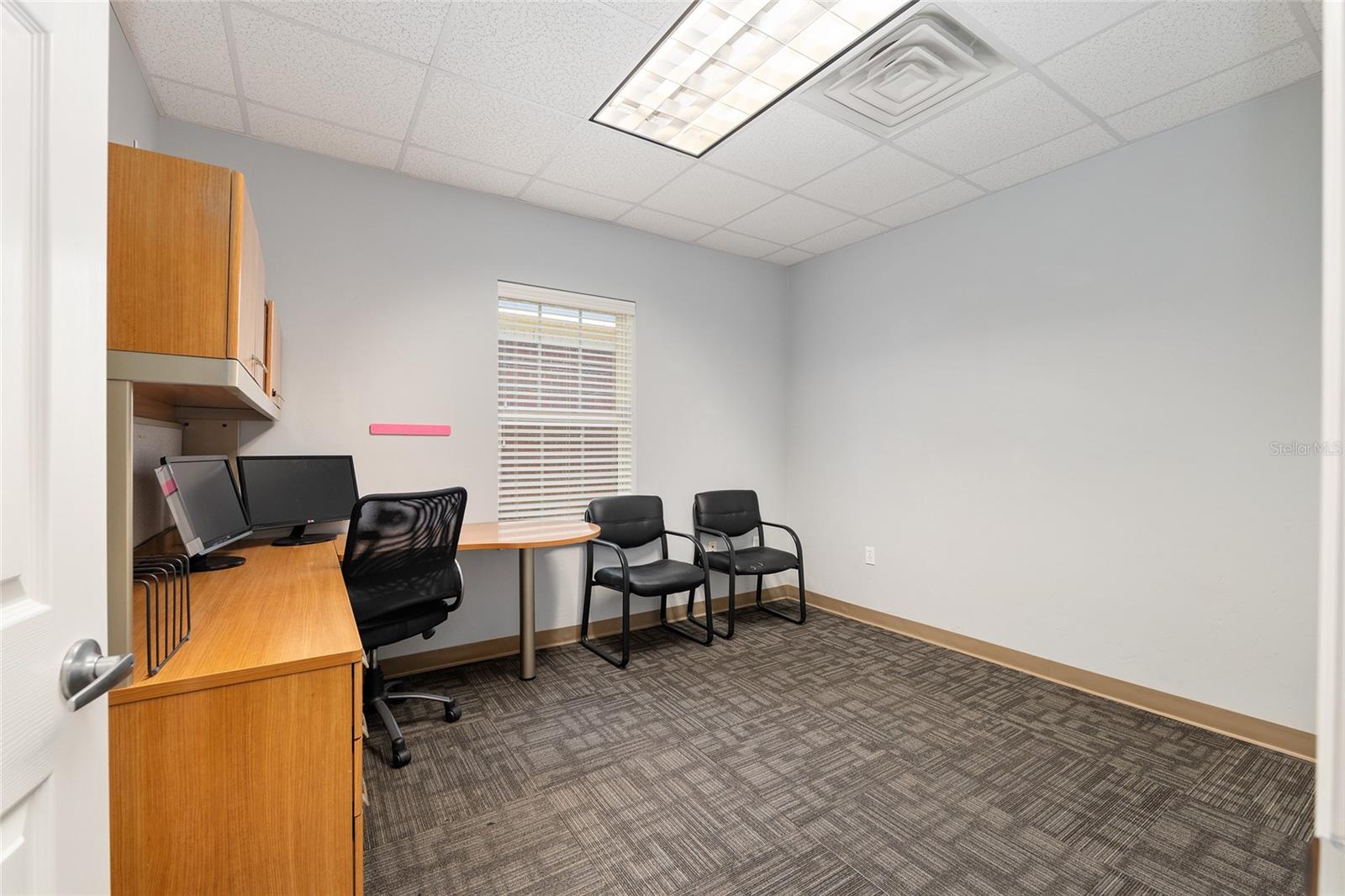 METRO 39 OFFICE PARK CONDO BLDG 2 - Commercial Lease