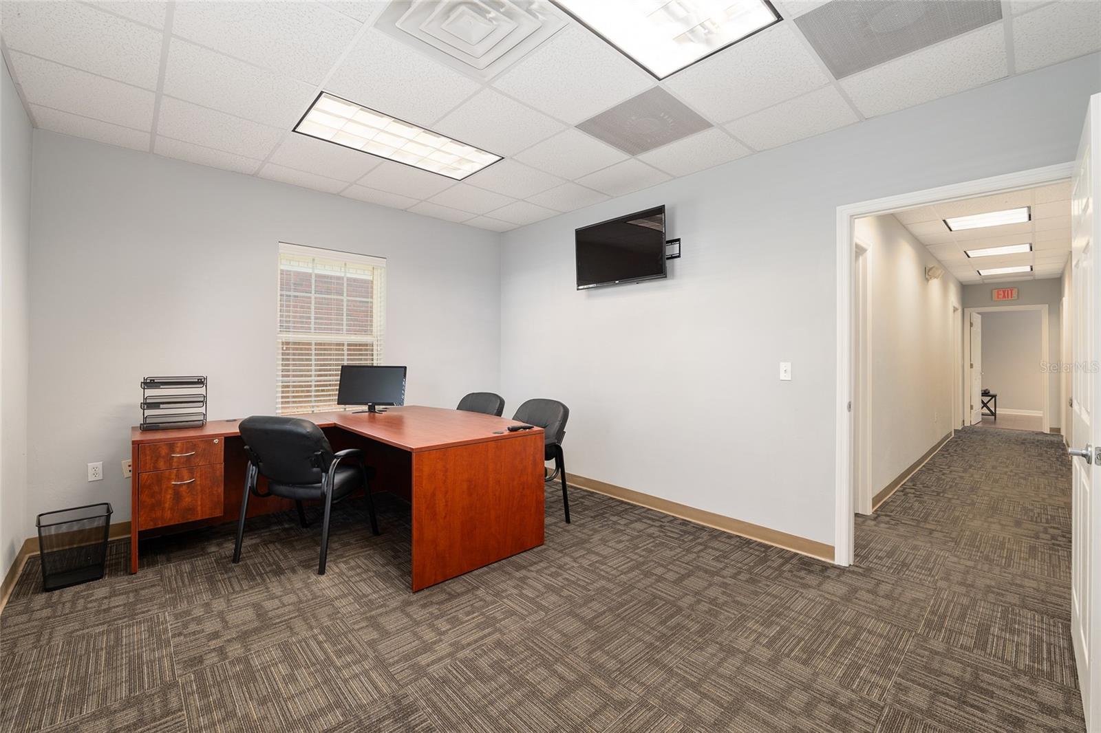 METRO 39 OFFICE PARK CONDO BLDG 2 - Commercial Lease