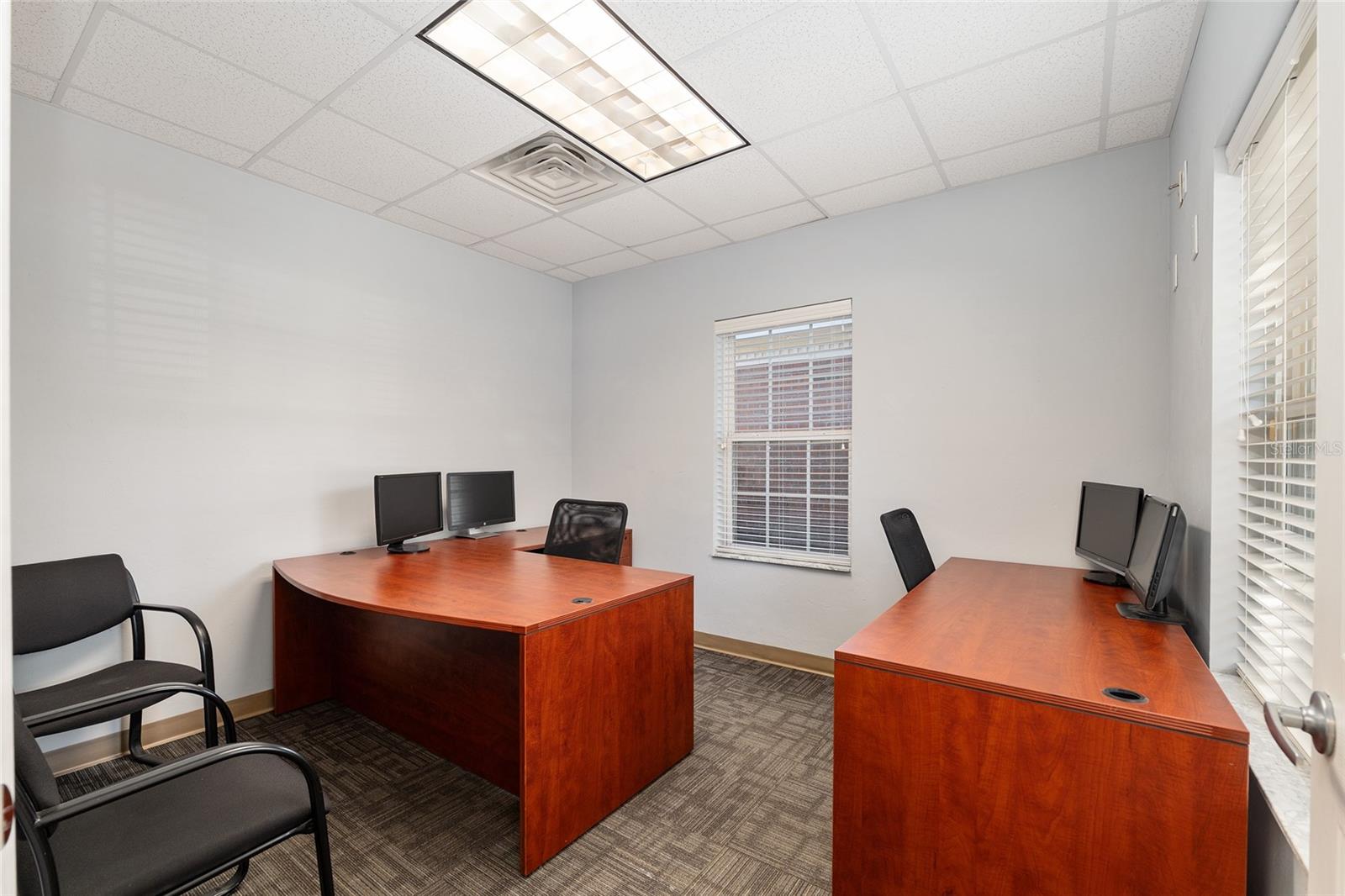 METRO 39 OFFICE PARK CONDO BLDG 2 - Commercial Lease