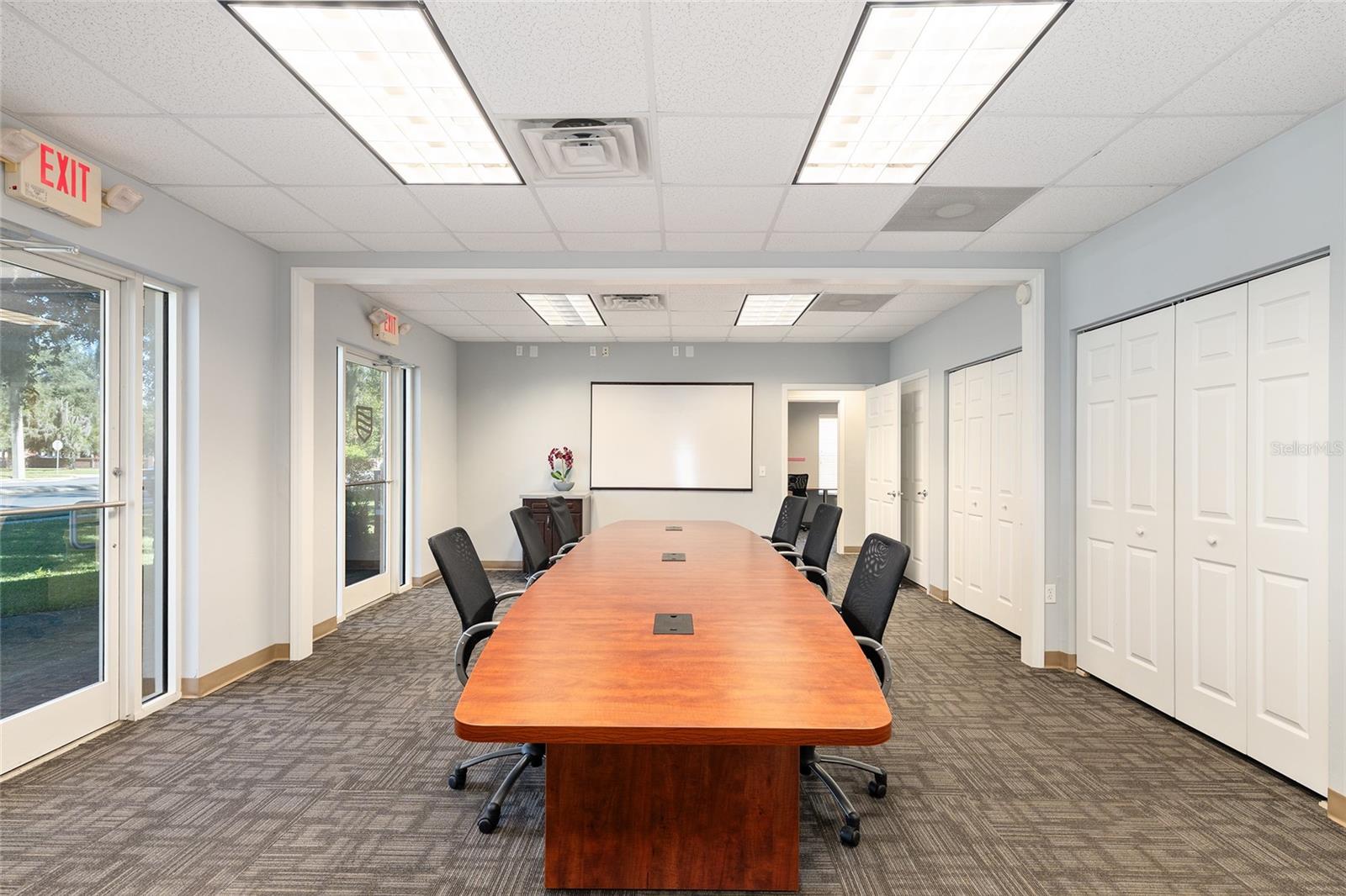 METRO 39 OFFICE PARK CONDO BLDG 2 - Commercial Lease