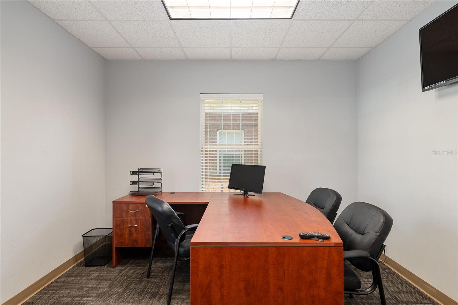 METRO 39 OFFICE PARK CONDO BLDG 2 - Commercial Lease