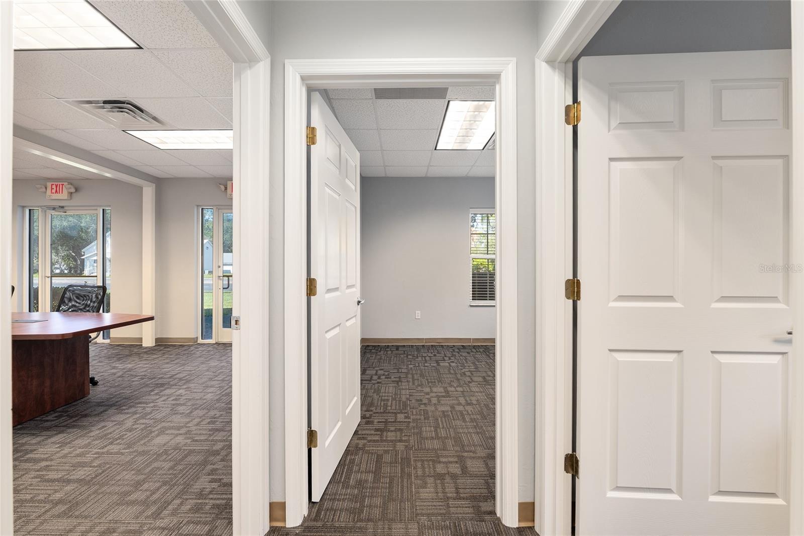 METRO 39 OFFICE PARK CONDO BLDG 2 - Commercial Lease