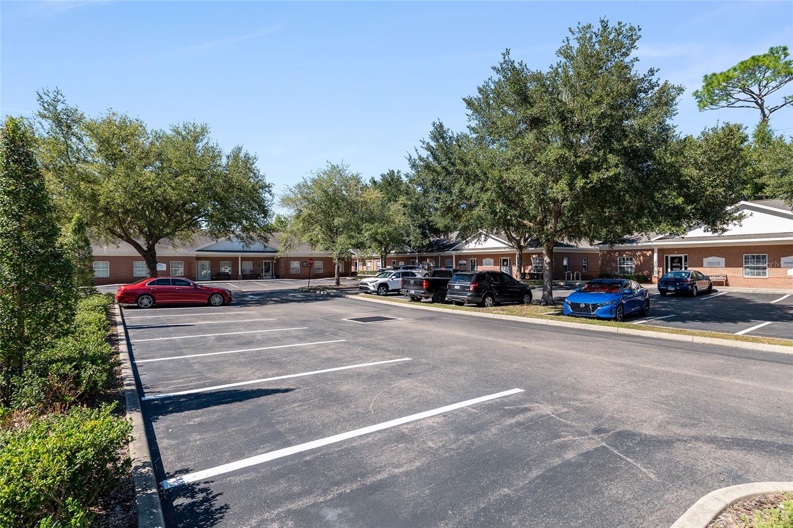 METRO 39 OFFICE PARK CONDO BLDG 2 - Commercial Lease