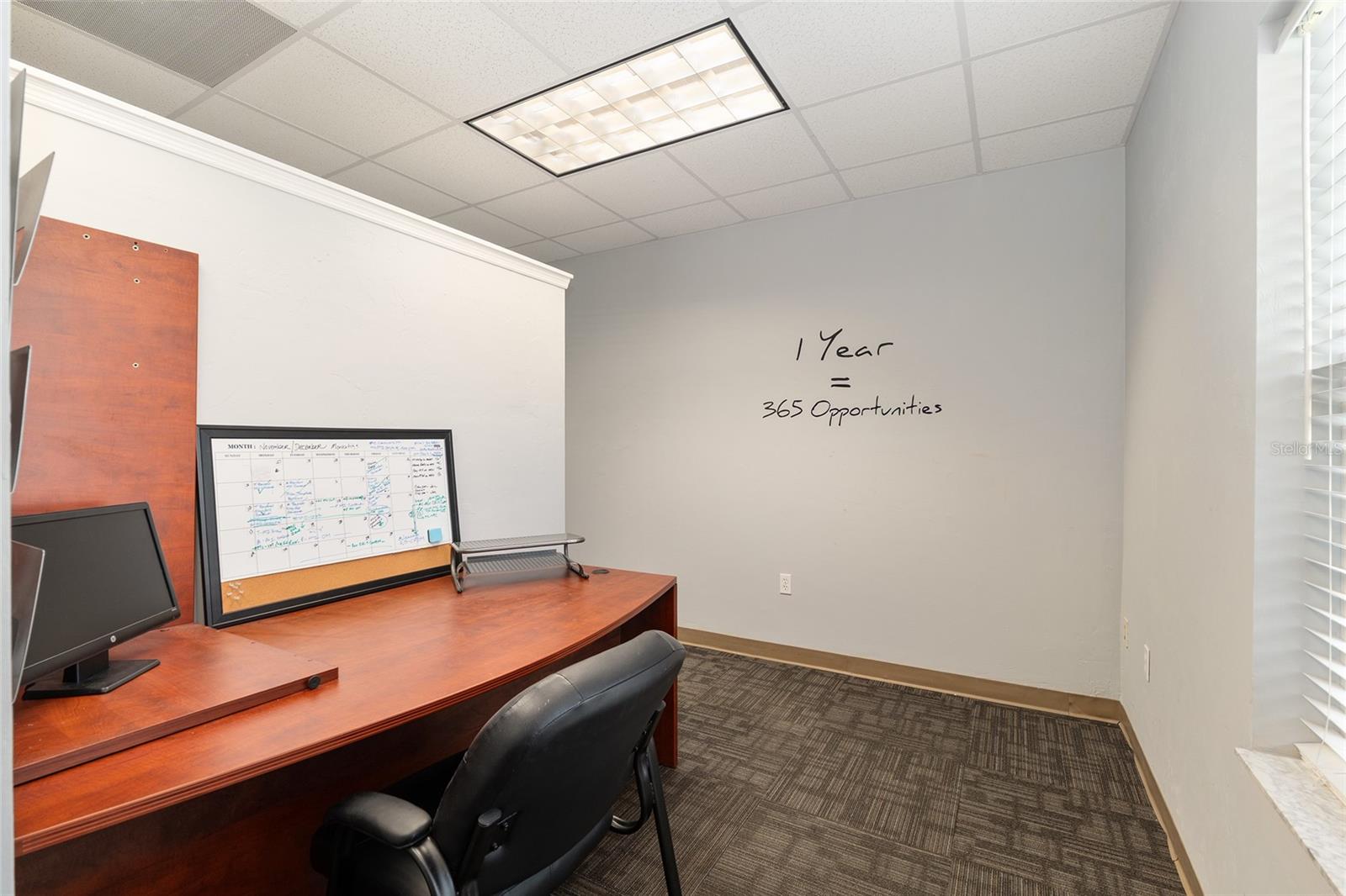 METRO 39 OFFICE PARK CONDO BLDG 2 - Commercial Lease