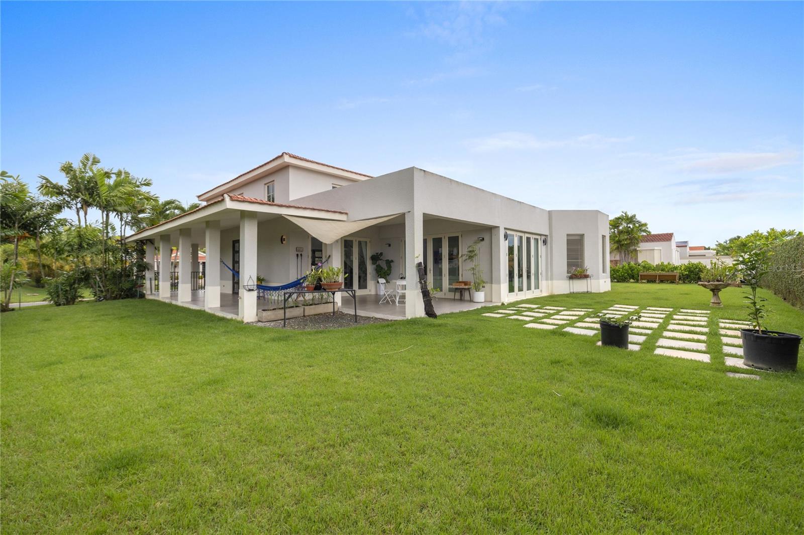 SABANERA DE DORADO - Residential