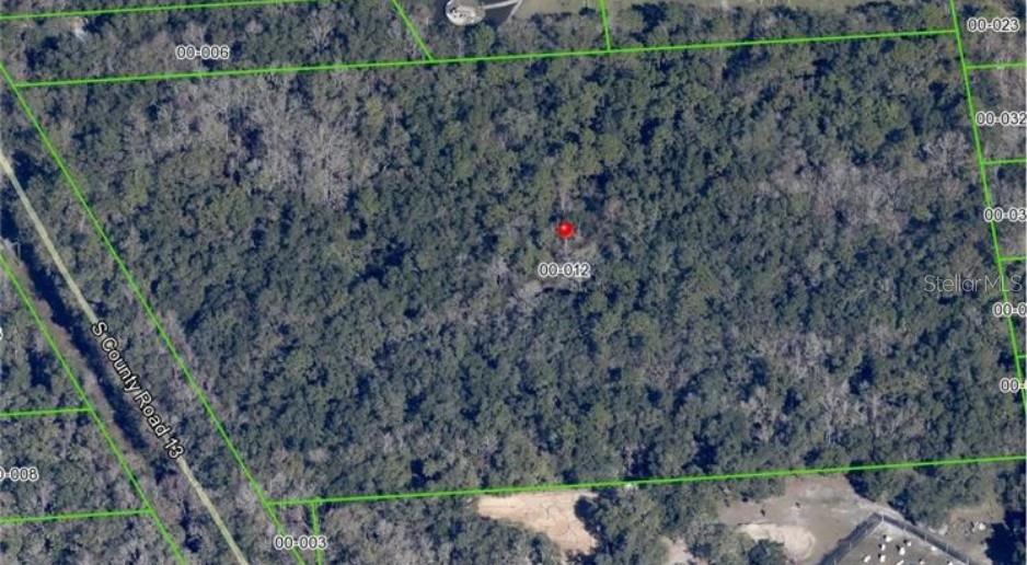 Endless possibilities await on this over 10 acre slice of Florida paradise. Nestled just minutes from Waterford Lakes, UCF, and major expressways, this rare 10+ acre property offers the perfect blend of peaceful country living with unbeatable proximity to all conveniences of the city, and even the beach. Whether you're dreaming of building a custom home, starting a hobby farm, or simply escaping the hustle without sacrificing location, this expansive and versatile land is ready to bring your vision to life. Bring your dreams, plans, and boots, this is the one you've been waiting for.
