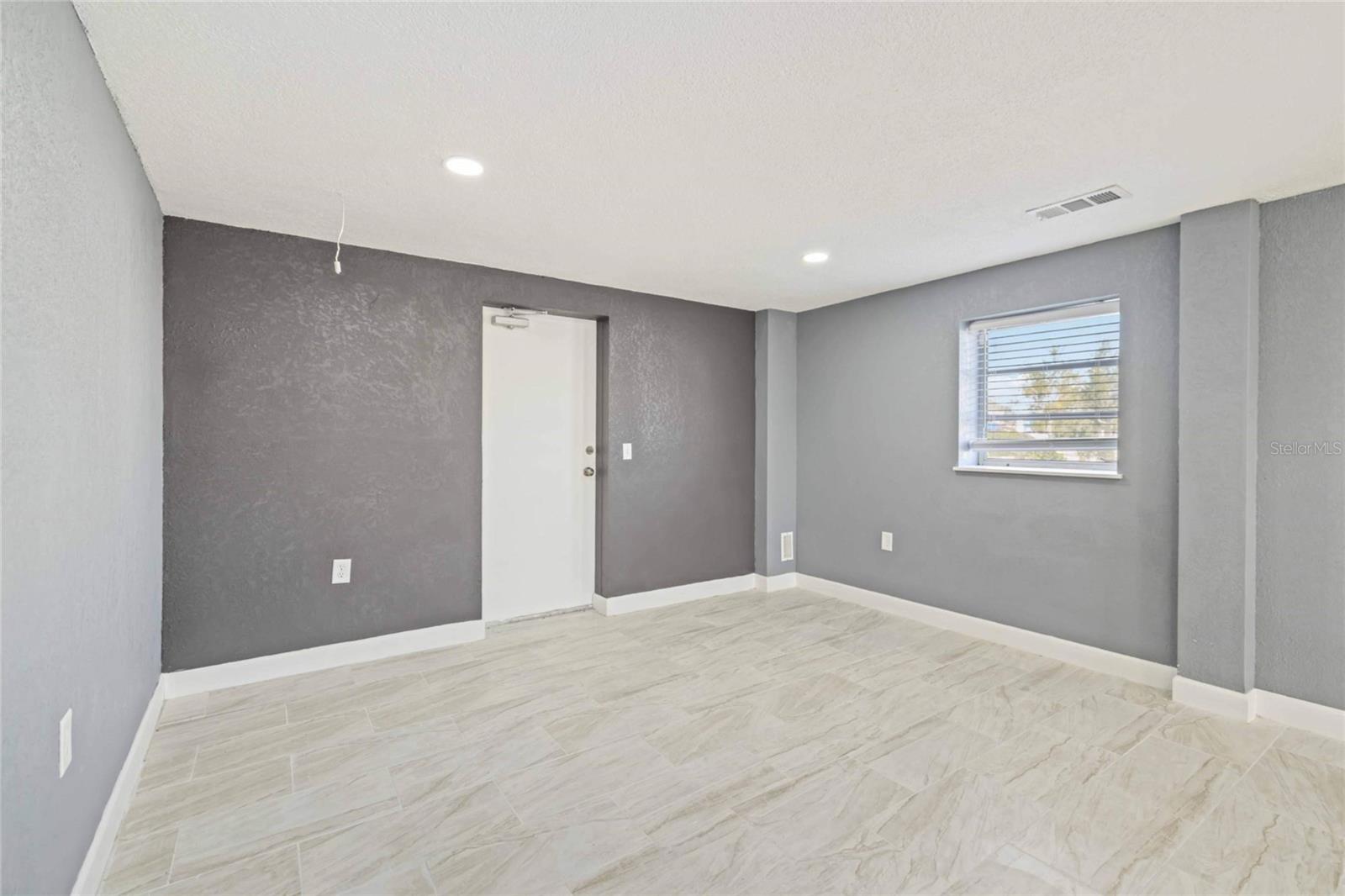 SAN CASA - Commercial Sale