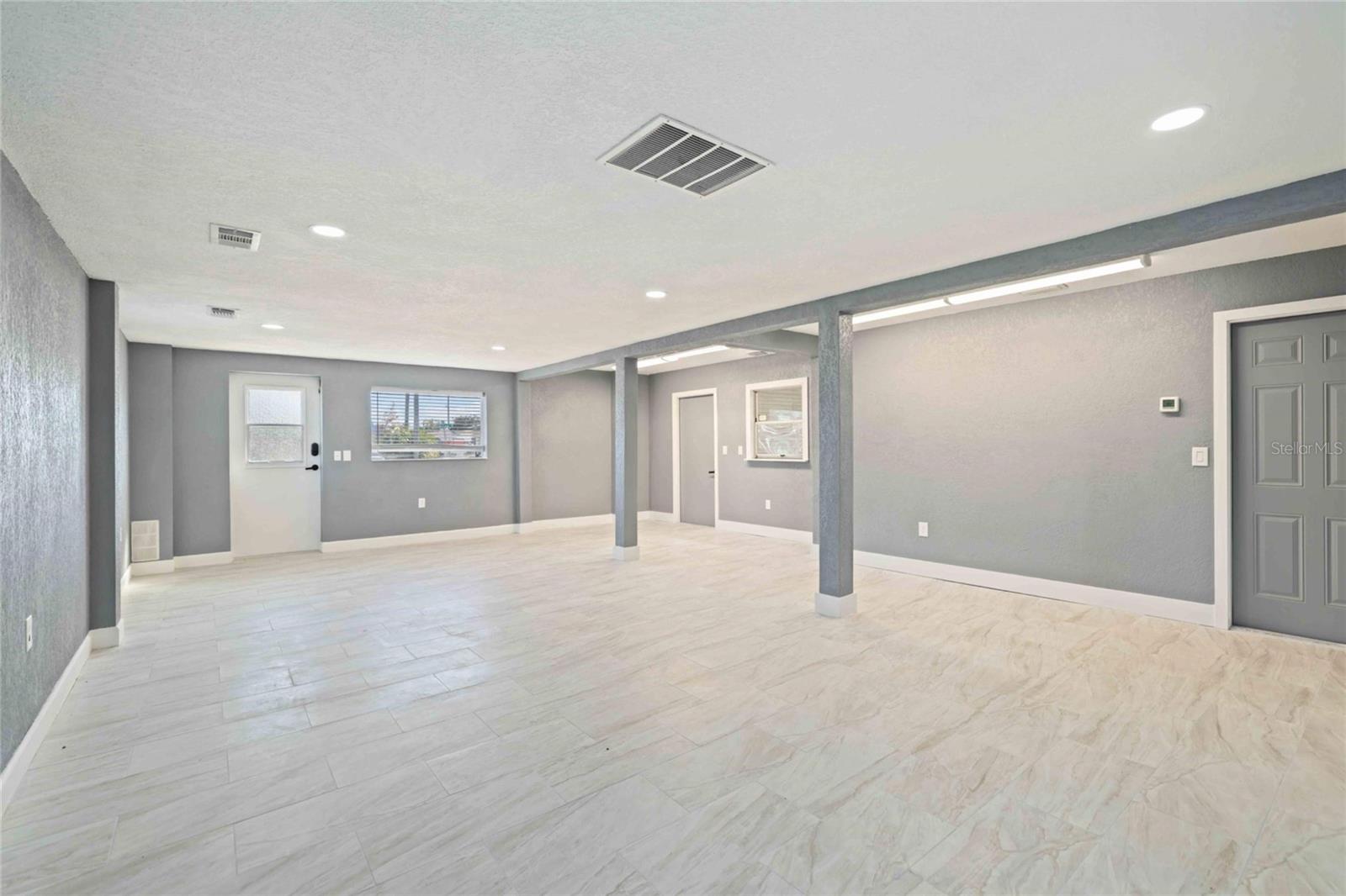 SAN CASA - Commercial Sale