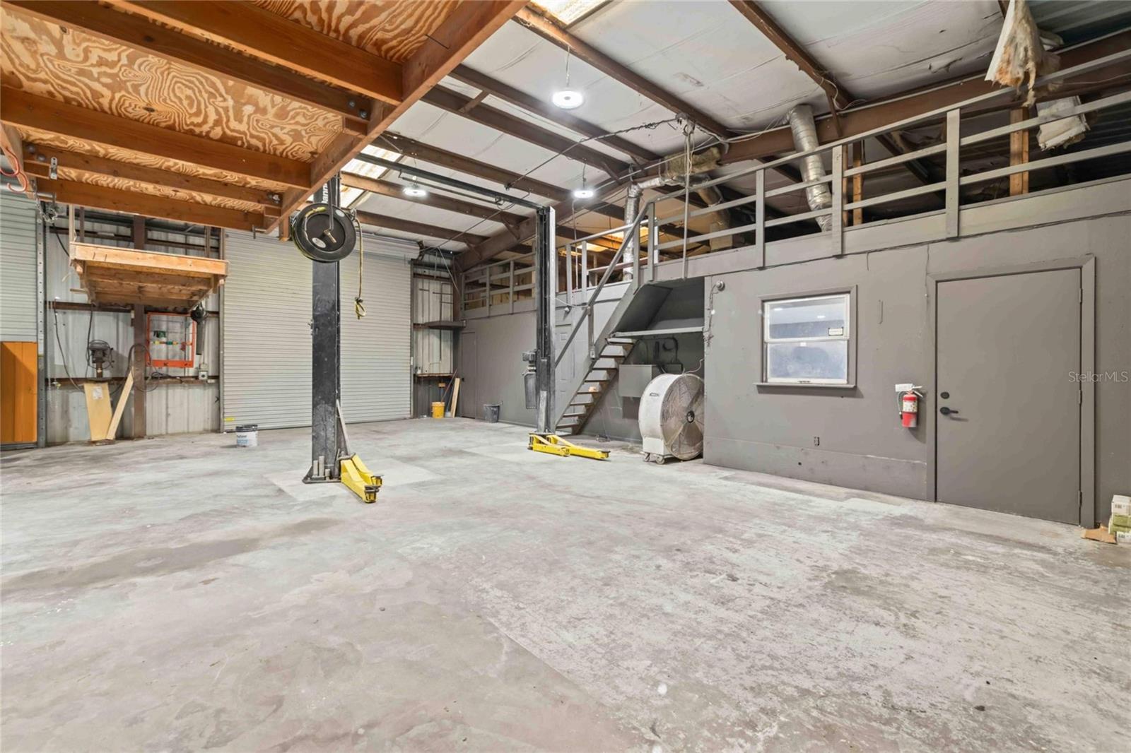 SAN CASA - Commercial Sale