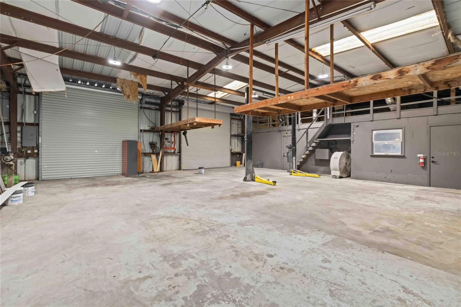 SAN CASA - Commercial Sale