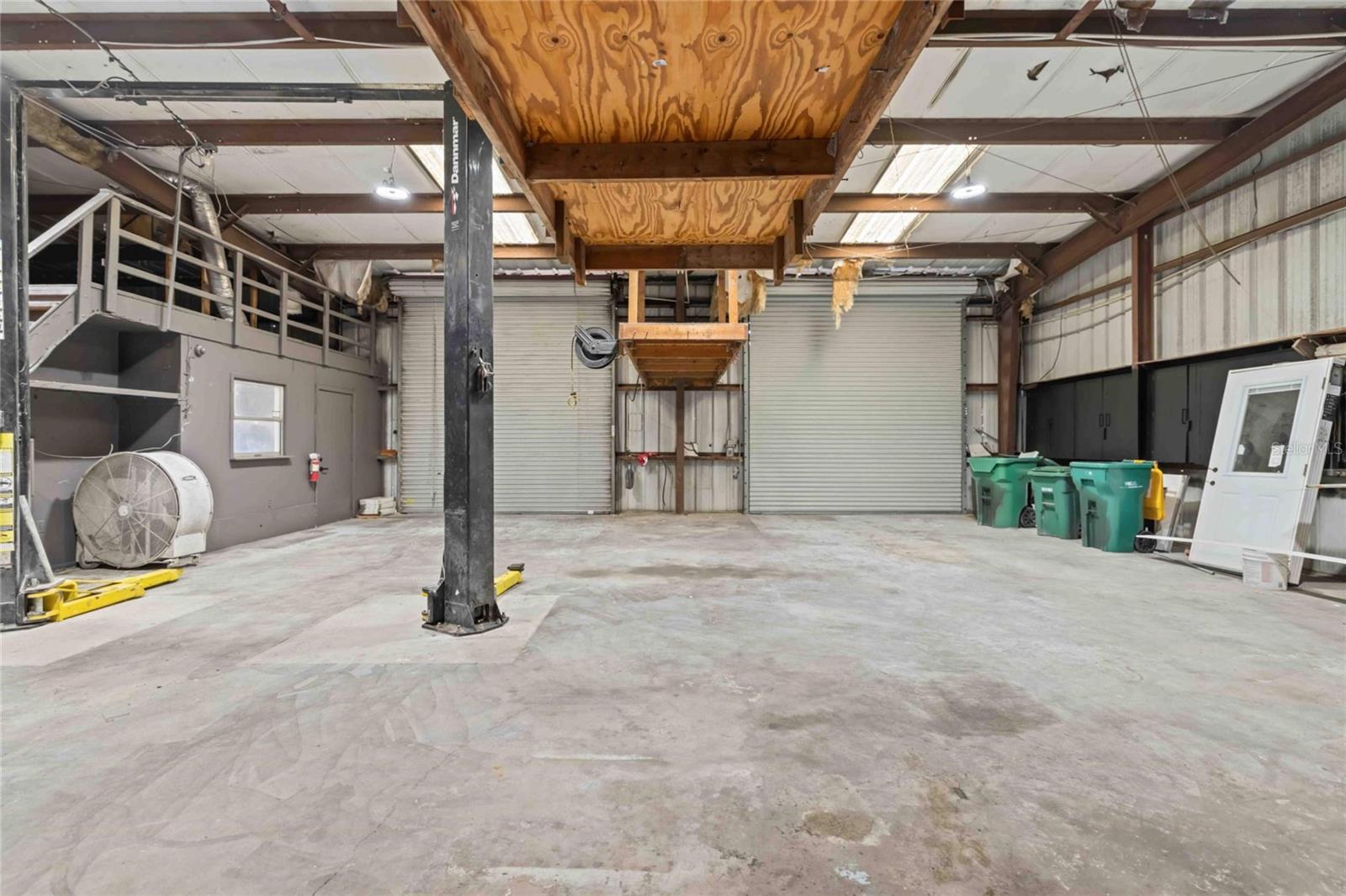 SAN CASA - Commercial Sale