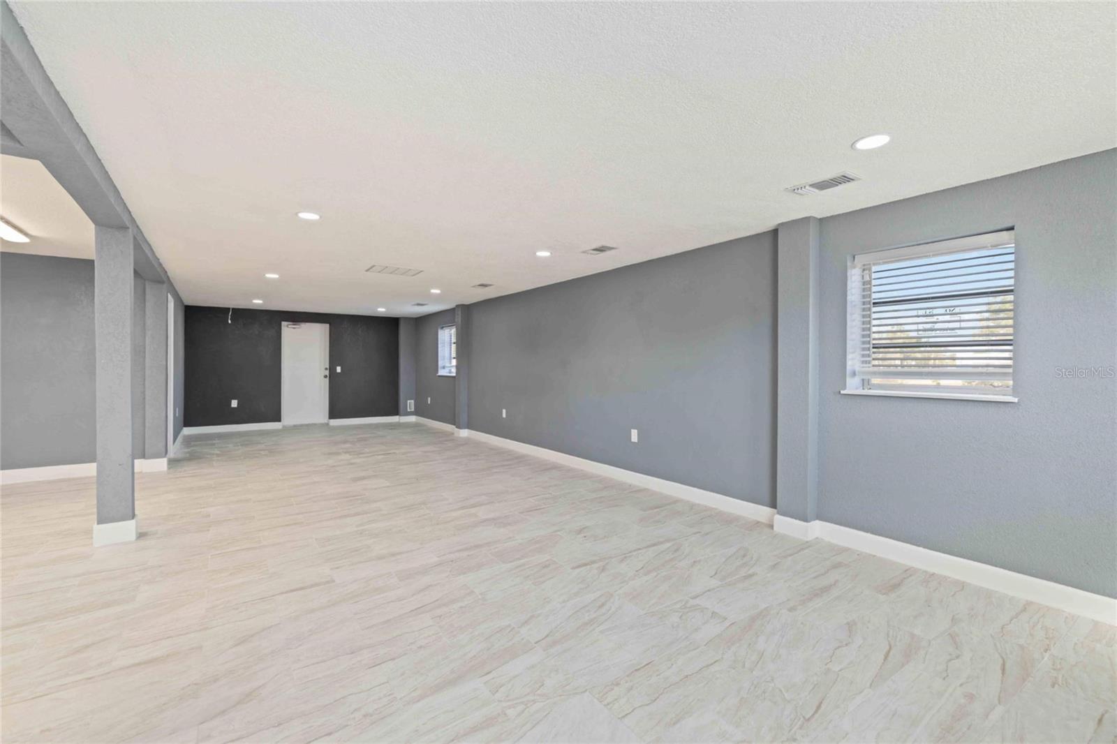 SAN CASA - Commercial Sale