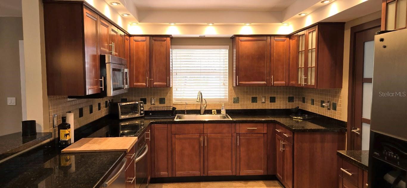 RIVER FOREST - Residential Lease