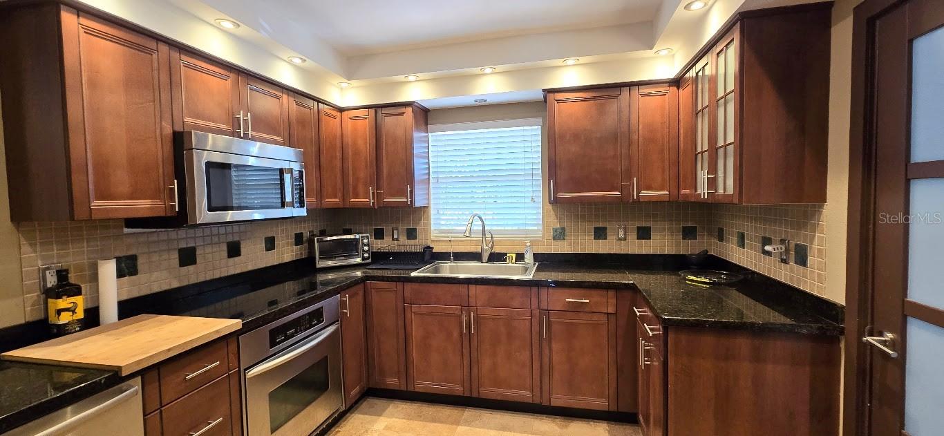 RIVER FOREST - Residential Lease