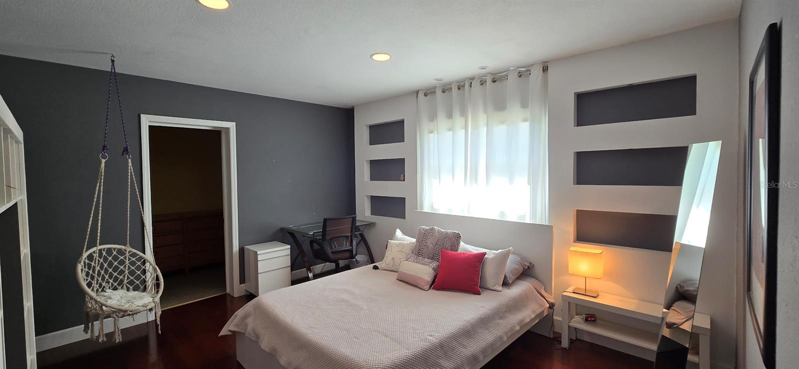 RIVER FOREST - Residential Lease