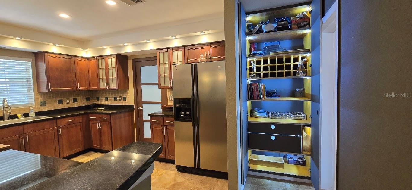 RIVER FOREST - Residential Lease
