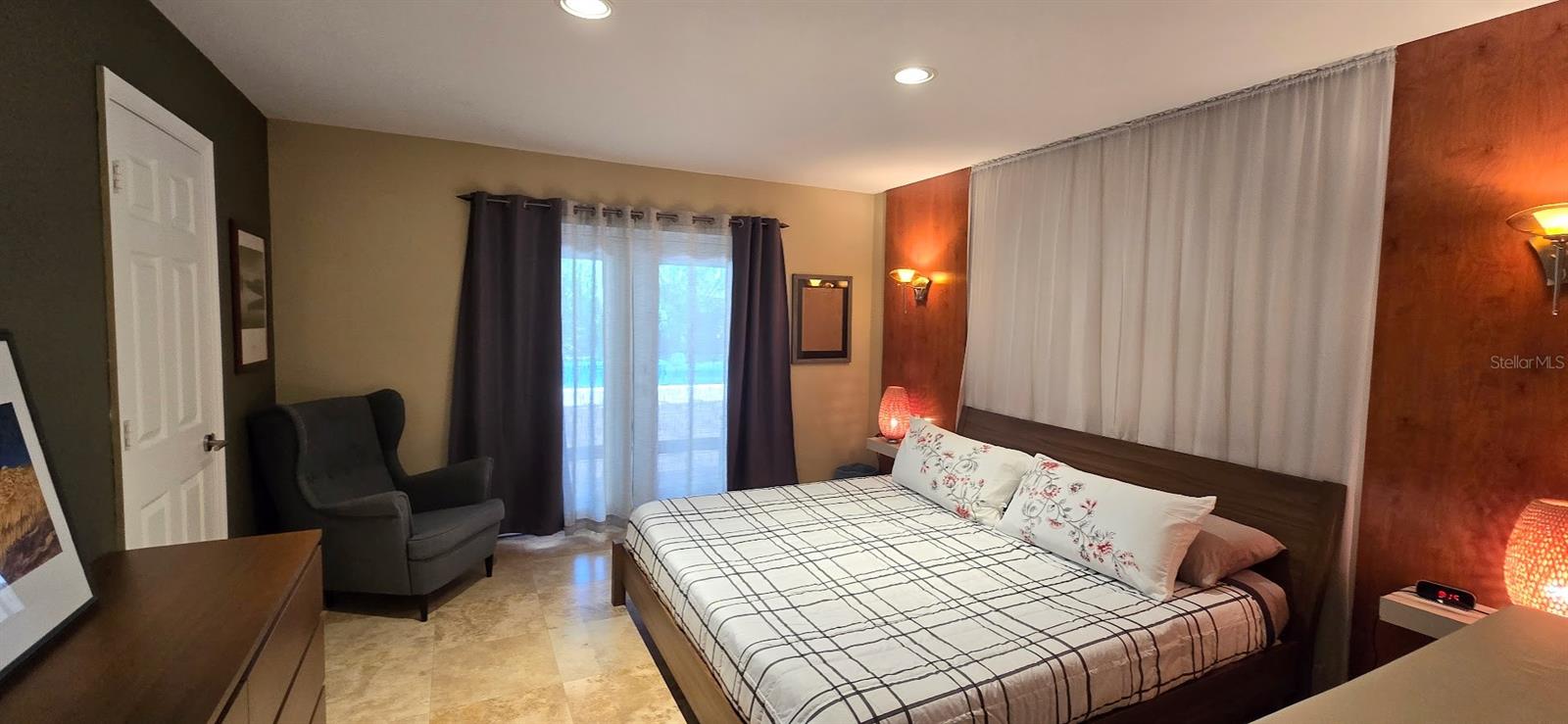 RIVER FOREST - Residential Lease