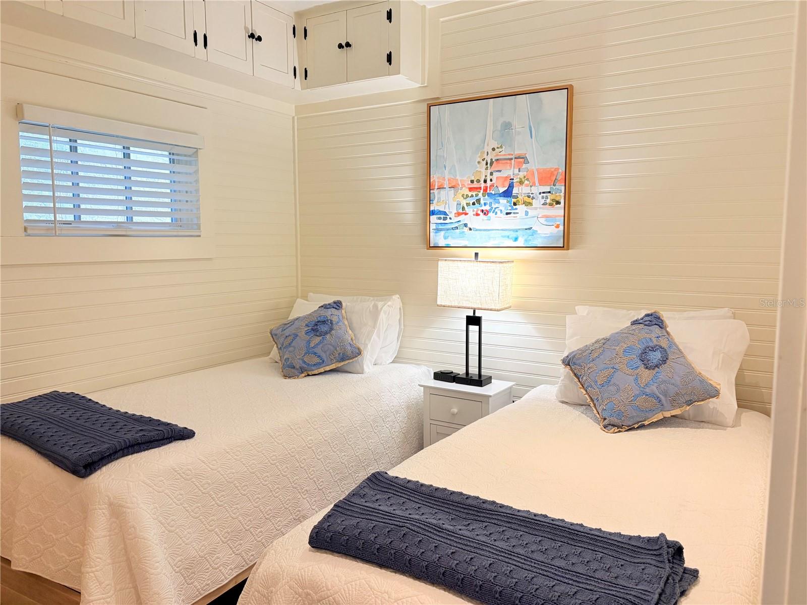 370 EAST RAILROAD - Residential