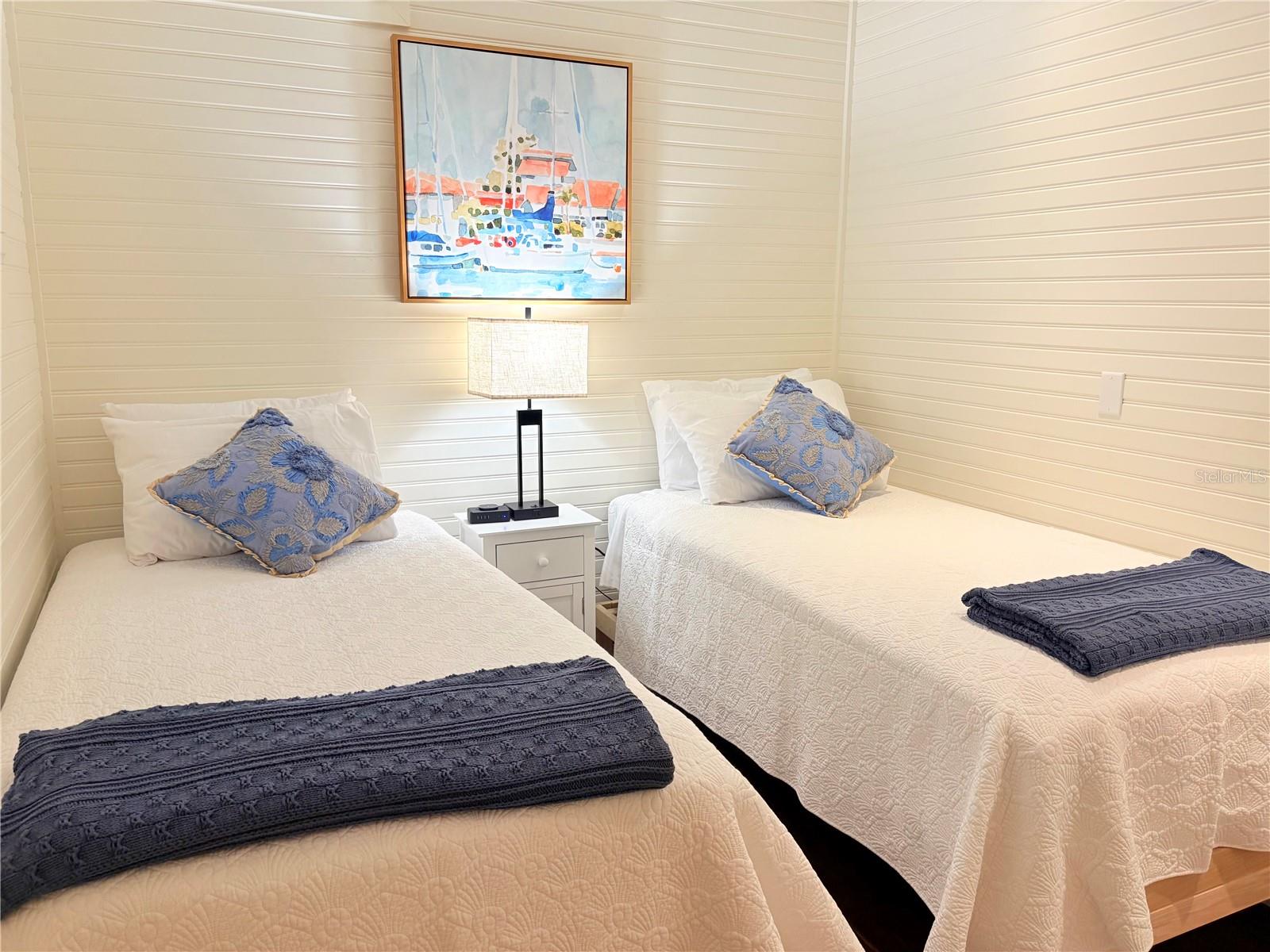 370 EAST RAILROAD - Residential