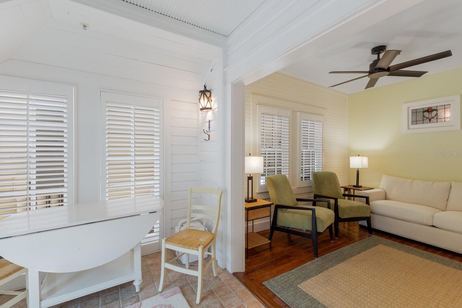 370 EAST RAILROAD - Residential