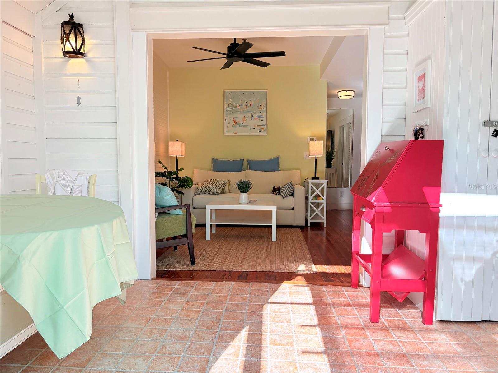 370 EAST RAILROAD - Residential