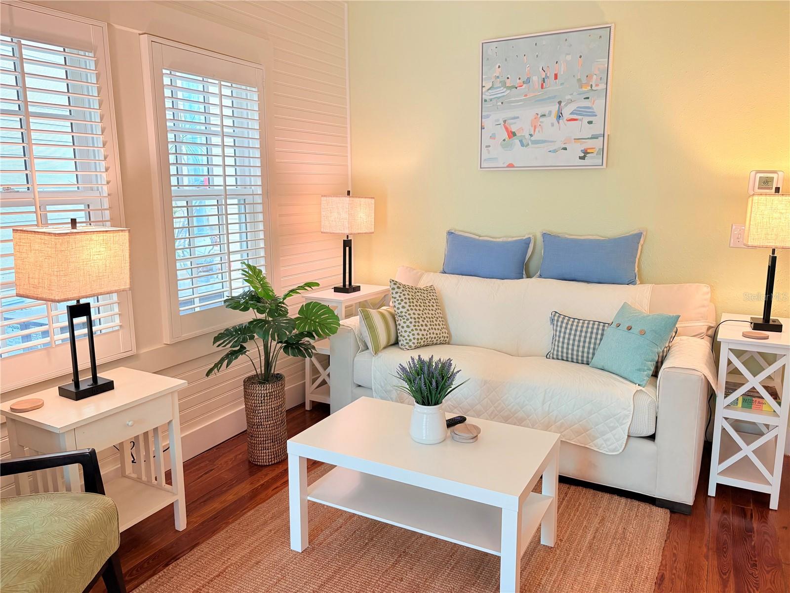 370 EAST RAILROAD - Residential