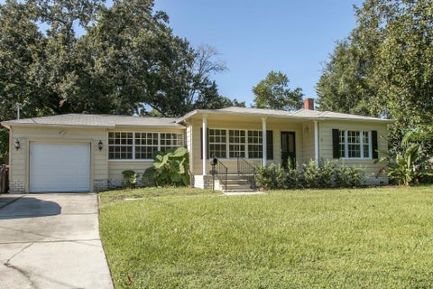 Photo of 2300 Ohio Drive, Orlando, FL 32803 (MLS # O6451885)