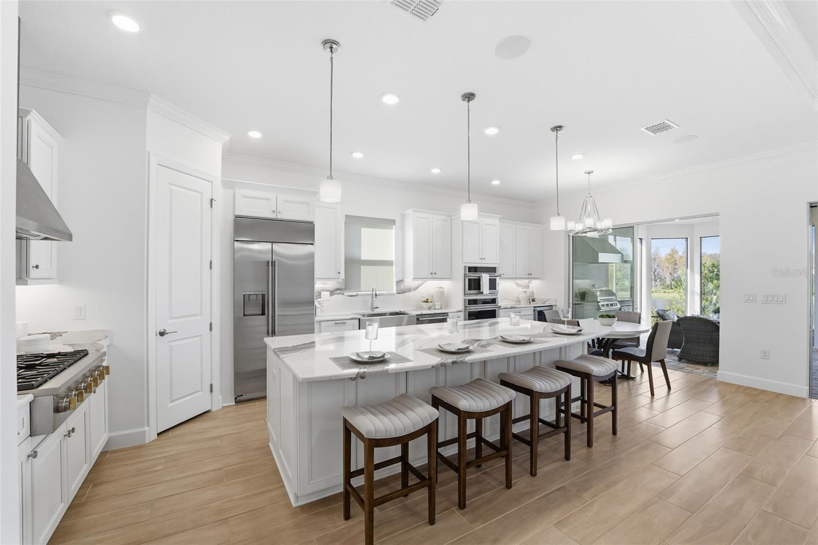 ESPLANADE/WIREGRASS RANCH PHS - Residential