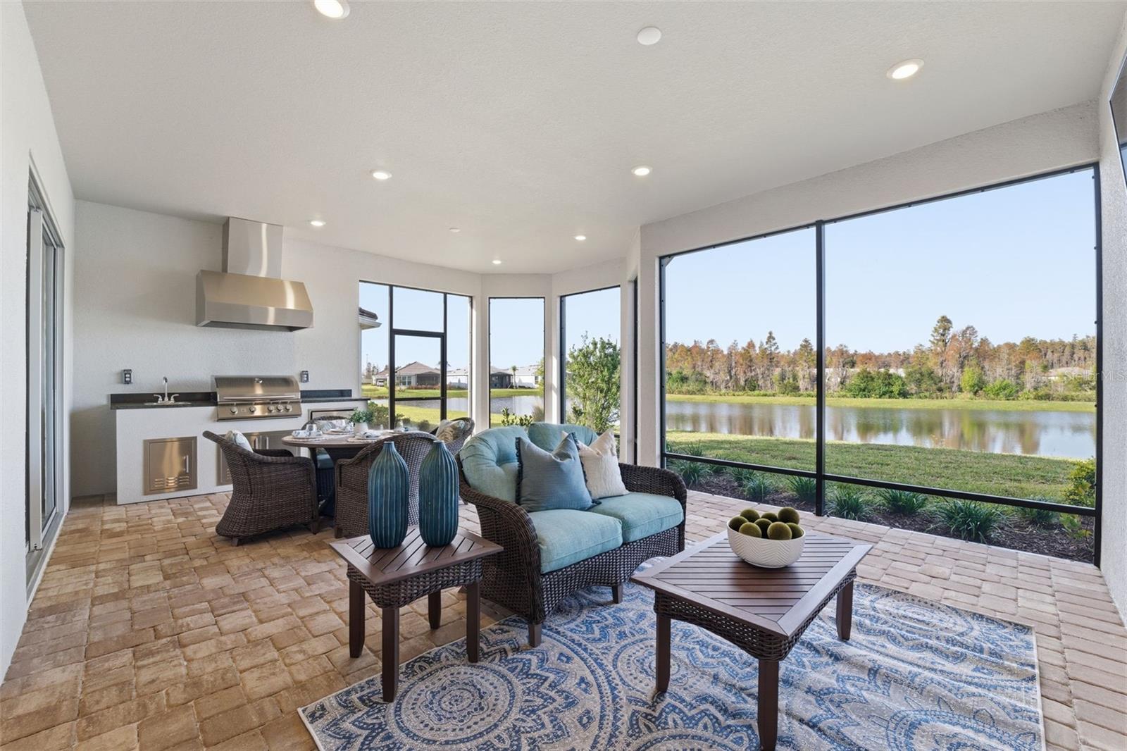 ESPLANADE/WIREGRASS RANCH PHS - Residential