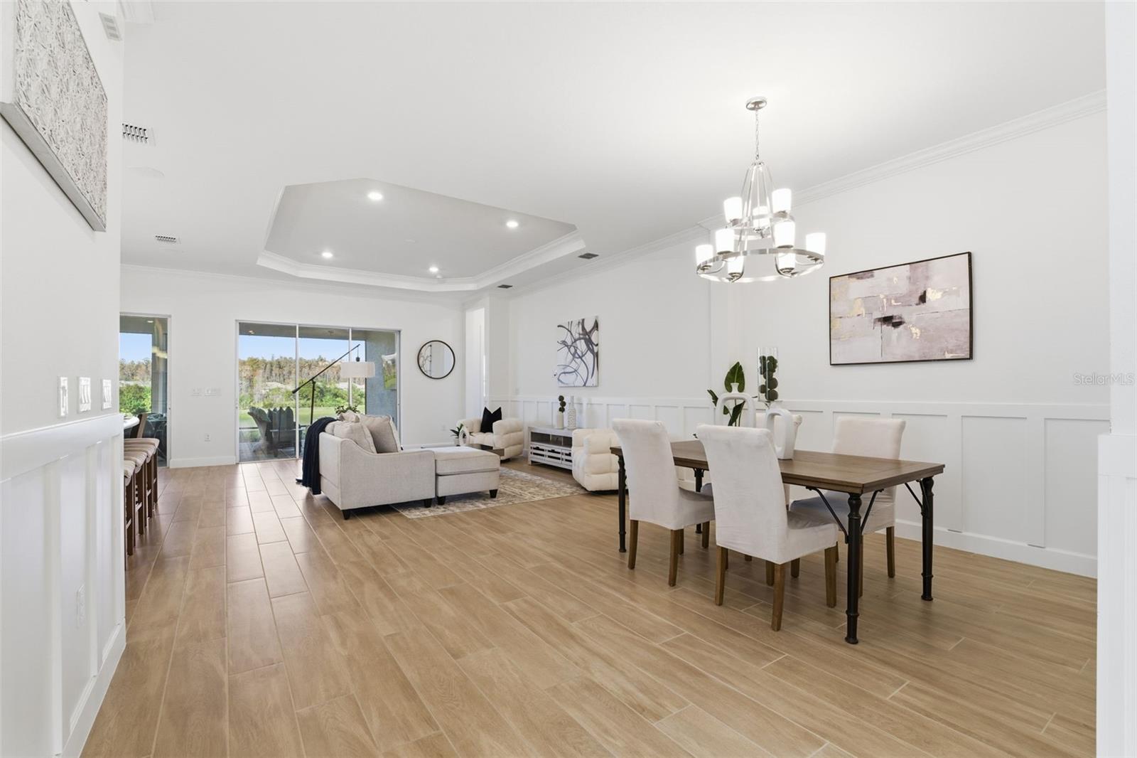 ESPLANADE/WIREGRASS RANCH PHS - Residential