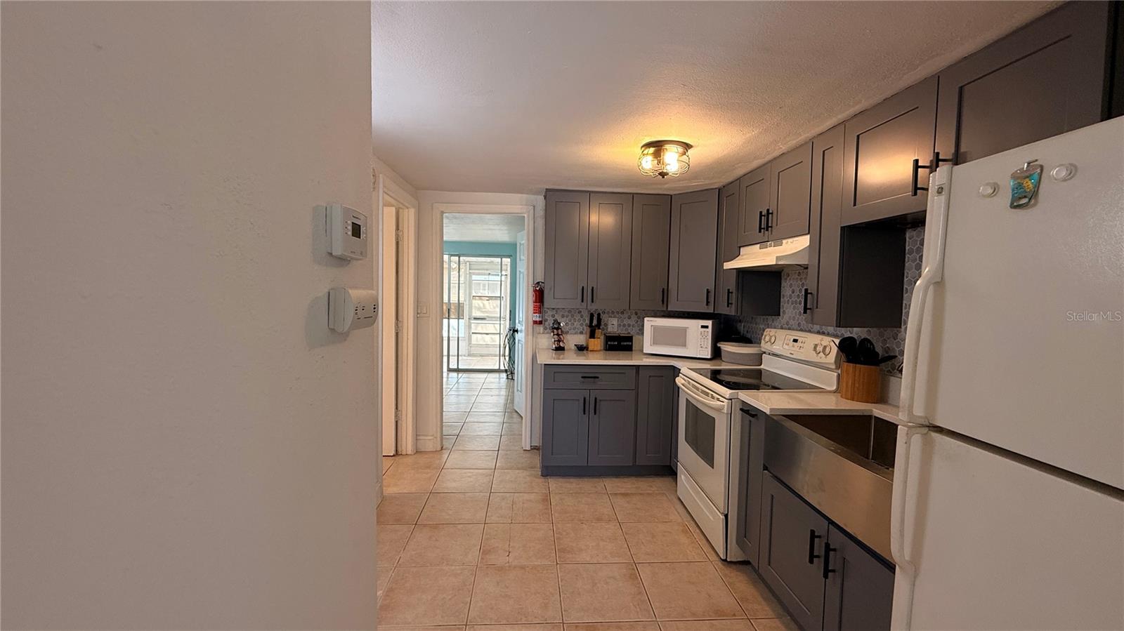 LEISURE BEACH - Residential Income