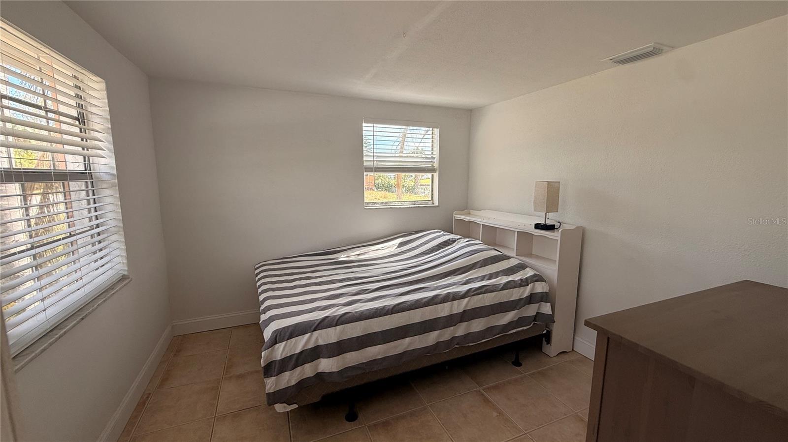 LEISURE BEACH - Residential Income