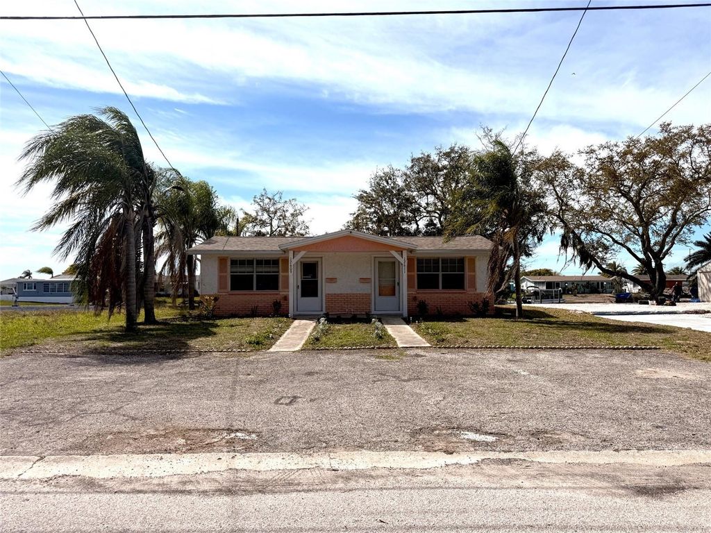 Photo of 12611 1st Isle, Hudson, FL 34667 (MLS # TB8489197)