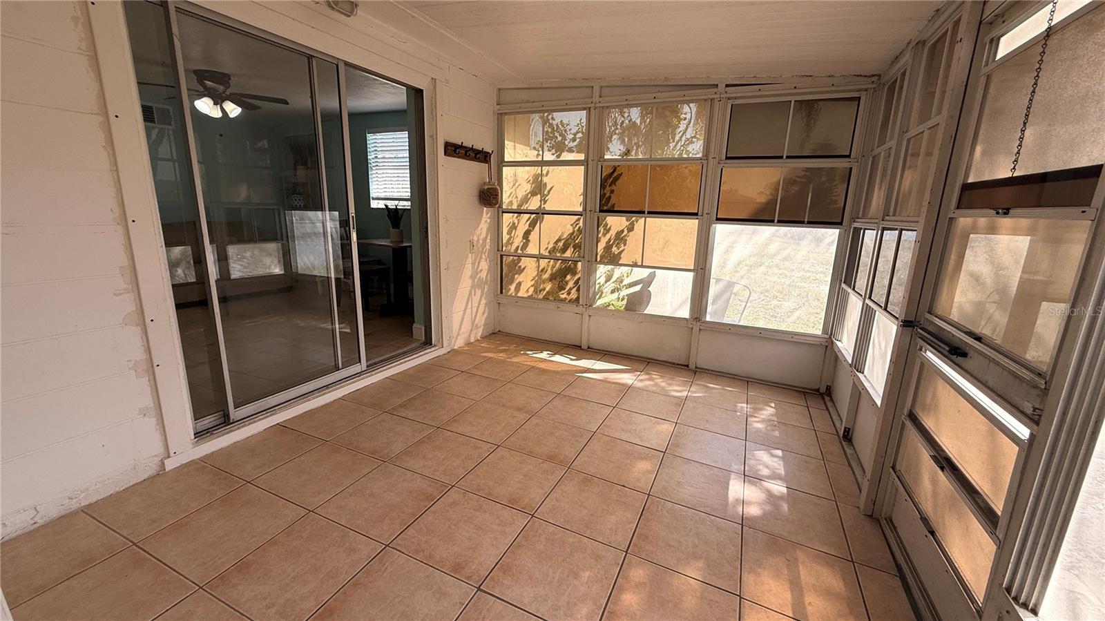 LEISURE BEACH - Residential Income