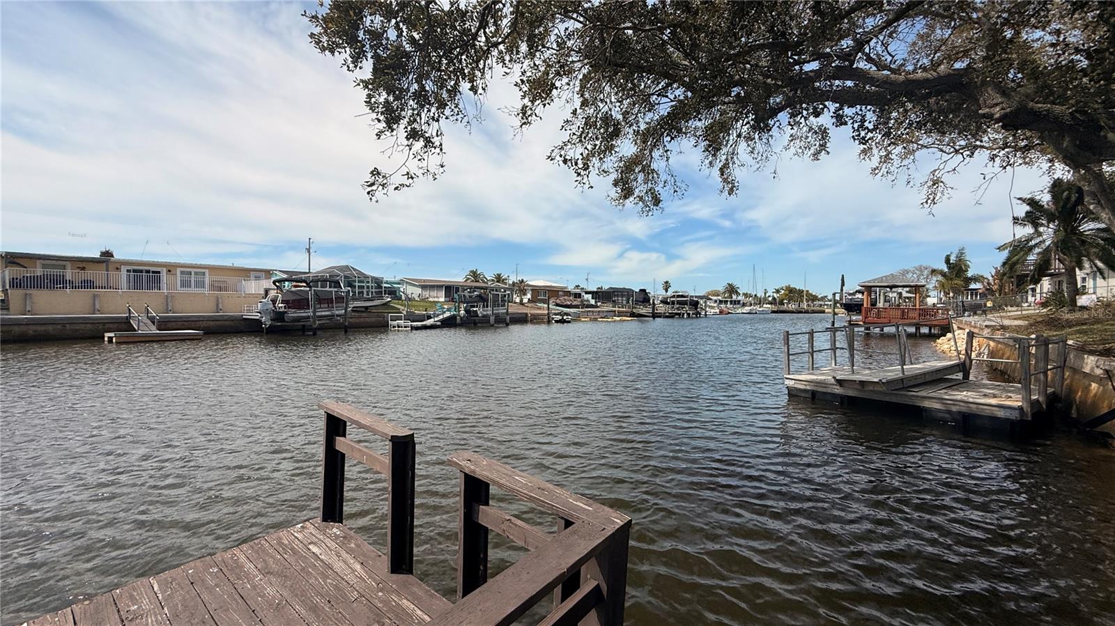 LEISURE BEACH - Residential Income