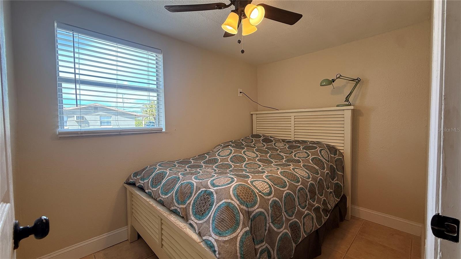 LEISURE BEACH - Residential Income