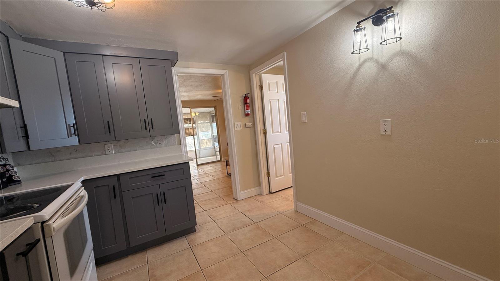 LEISURE BEACH - Residential Income