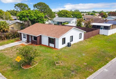 Photo of 107 Iguala Drive, Kissimmee, FL 34743 (MLS # S5145868)
